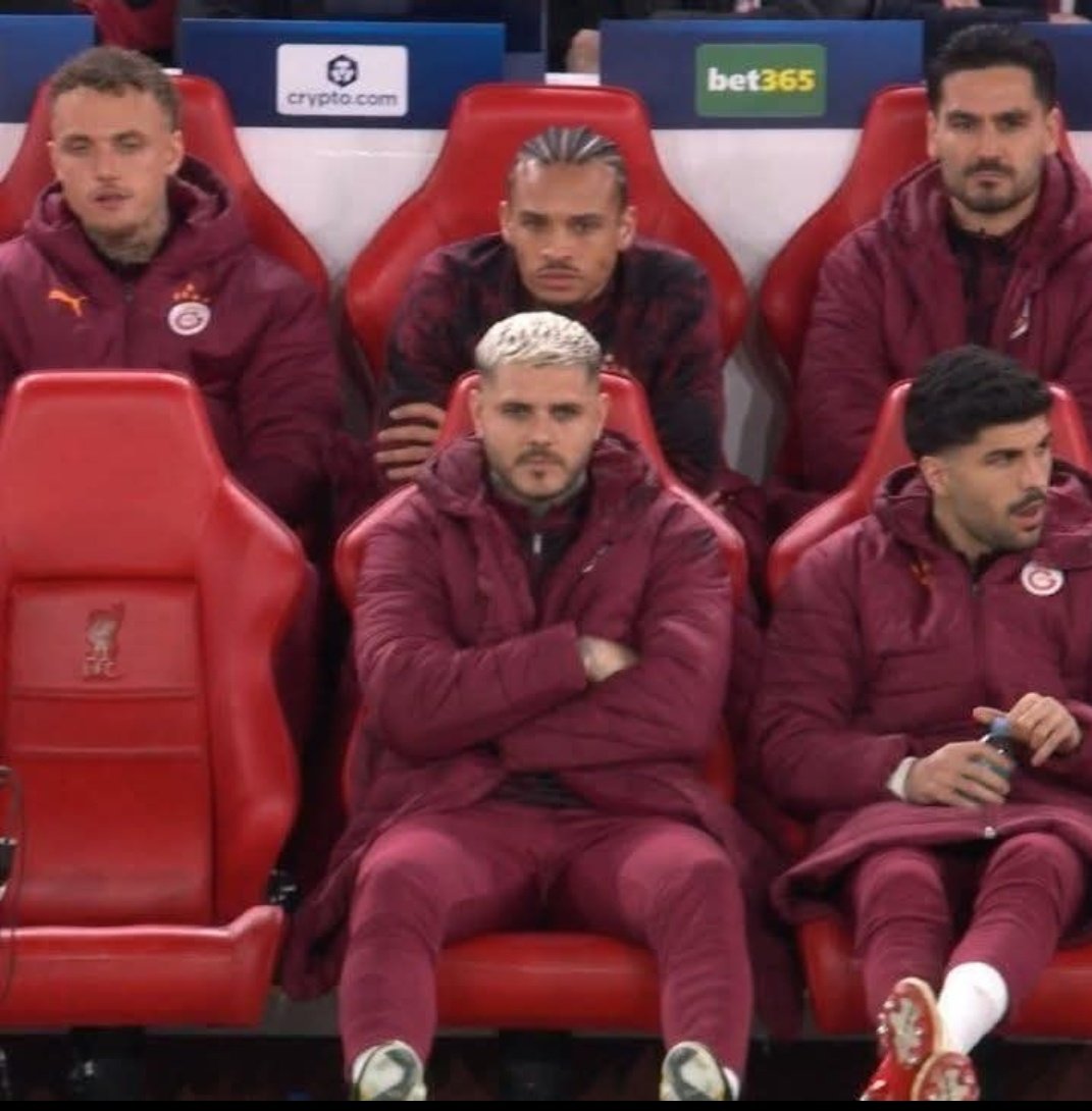 𝐂𝐑⁷ tweet media