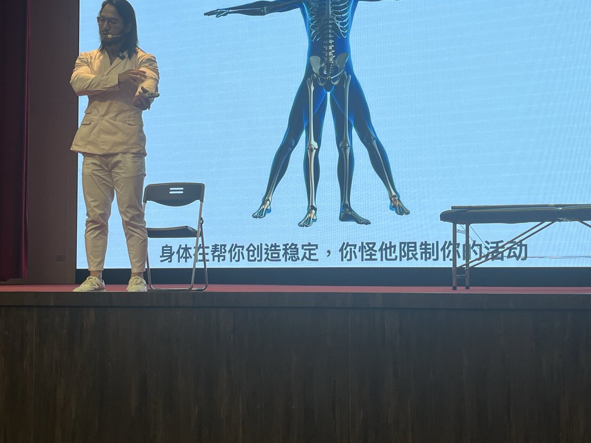weixinanmo's tweet photo. 上午課程直接閉眼一邊聽一邊睡⋯

然後搭高鐵回台南

明天一早一樣的當天南北來回行程 https://t.co/e9t1H63GXo