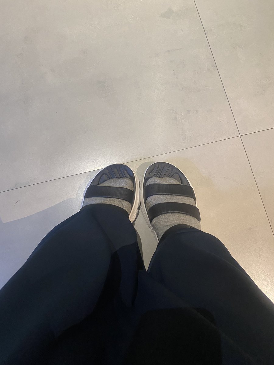 ルナ。❤️🖤🤍💚🩷 tweet media