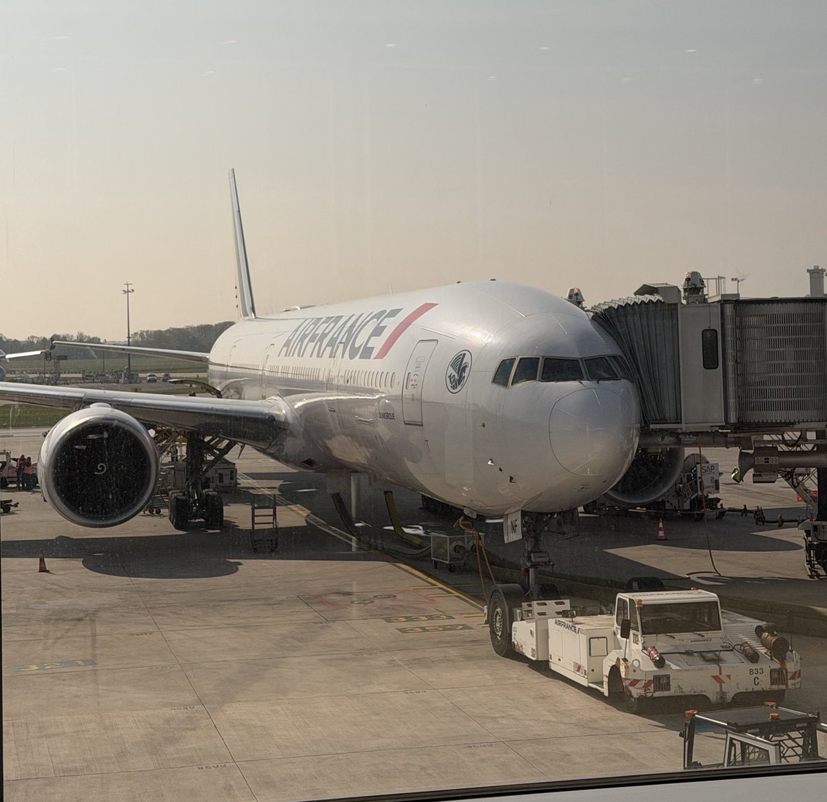 Toninho97one's tweet photo. One last time from Orly… #FGZNF #Dunkerque #airfrance https://t.co/SrCN1GDuDO