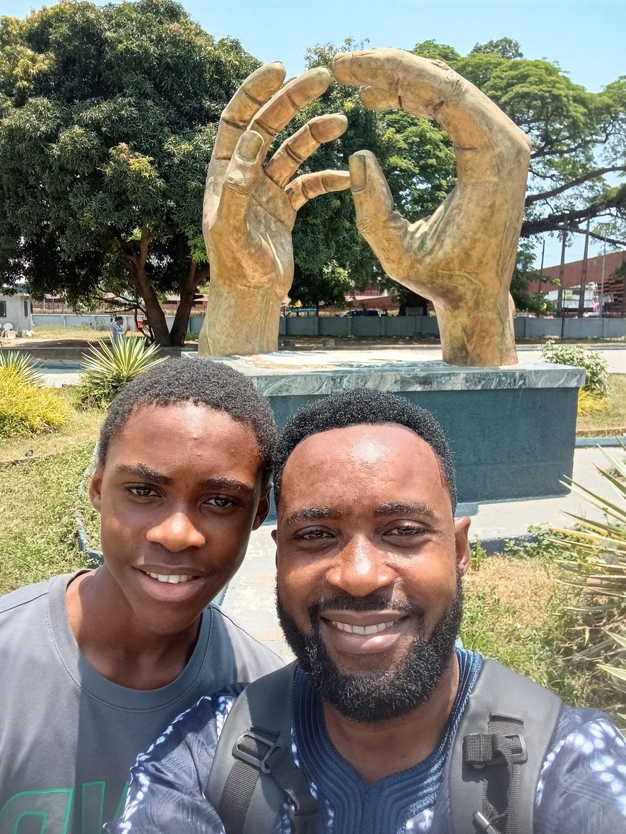I was at the National Museum in Onikan, Lagos few days ago. I had brought my son there because of some Visual Art assignment he was given in school.
Interestingly, the first and last time I was here was in 1990 as a ten-year old. The only thing I could recollect about the museum