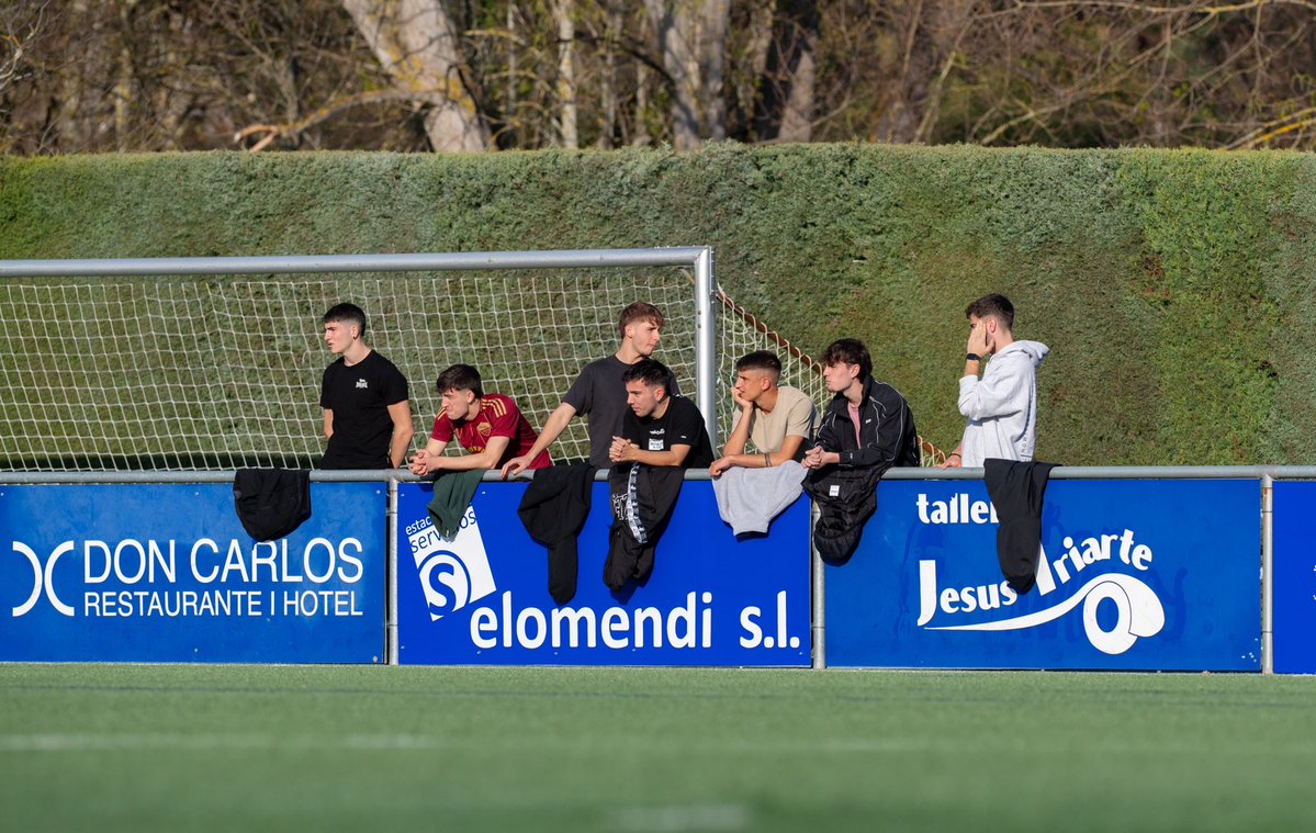 C. D. Huarte tweet media