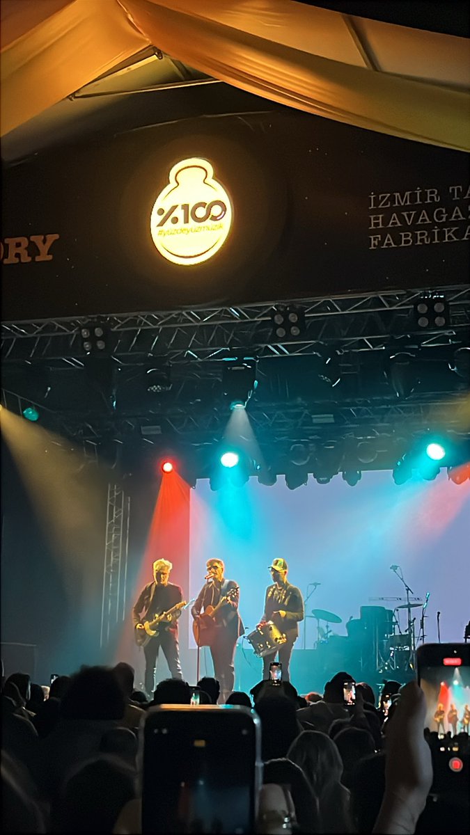 Bezen Yüce tweet media