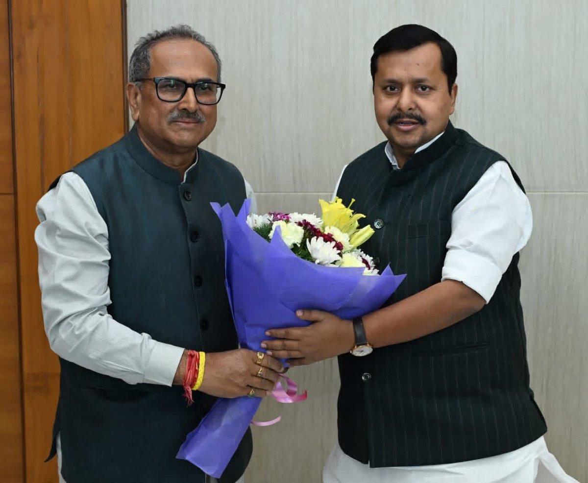 NirmalSinghBJP's tweet photo. भारतीय जनता पार्टी के राष्ट्रीय अध्यक्ष श्री @NitinNabin से भेंट की और जम्मू कश्मीर के विषयों पर चर्चा की।
@BJP4India @BJP4JnK https://t.co/RAT4BmGYE5