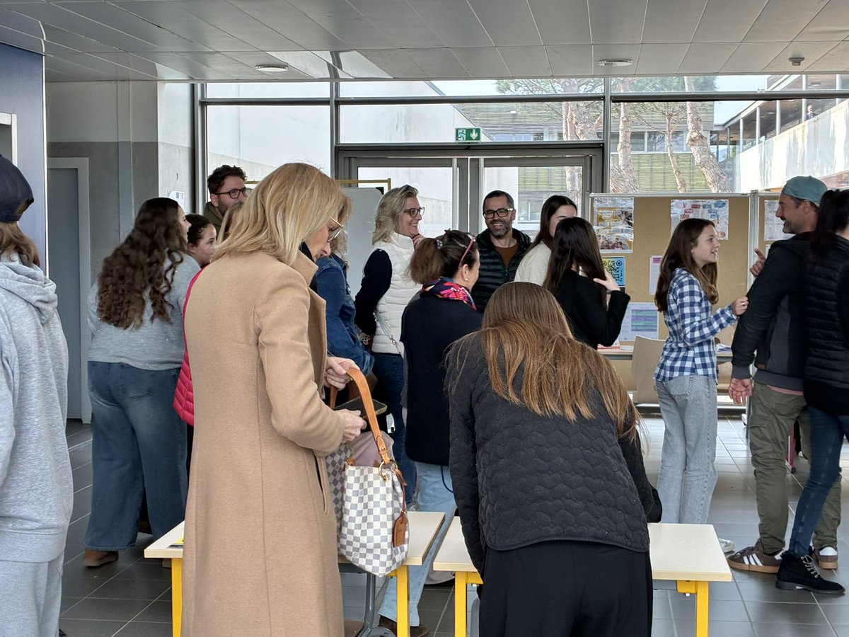 Lycée du Golfe de St-Tropez tweet media