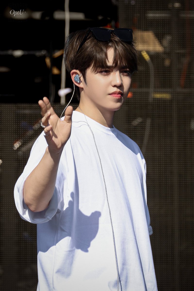 ·OptU·Scoups· tweet media