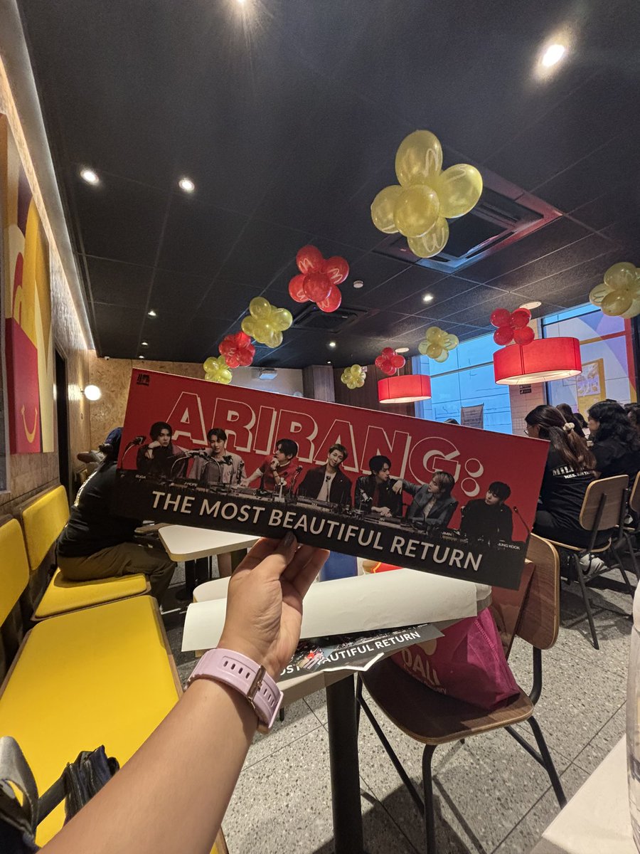 ladyarieswp's tweet photo. lez goooo! @bangtanboysph @Netflix_PH @McDo_PH #BTS #BTSARİRANG #BTSLiveonNETFLIX #BTSARMY 💜🫶 https://t.co/l22d3bY927