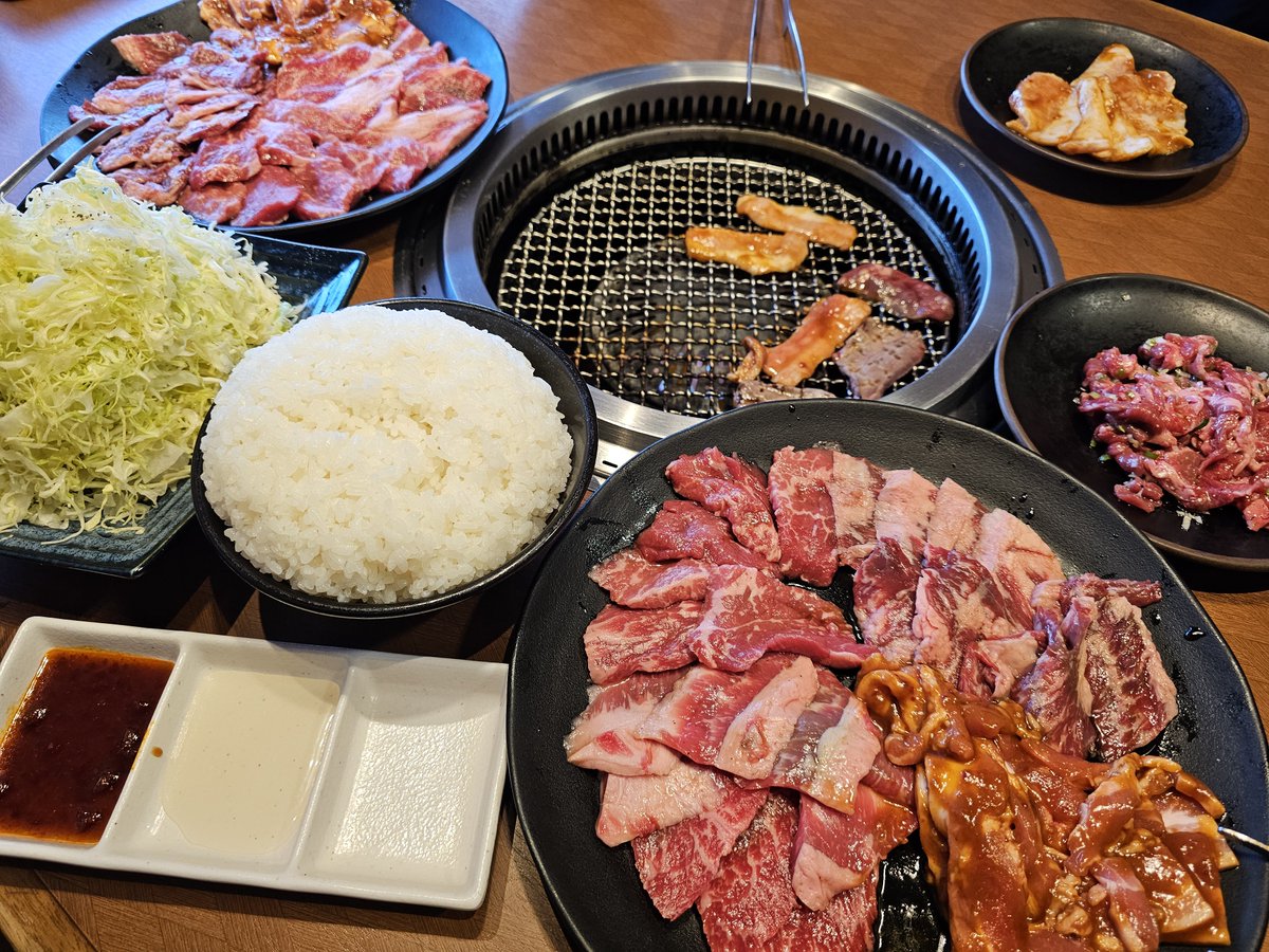 恒例の親子合同誕生日会焼き肉。