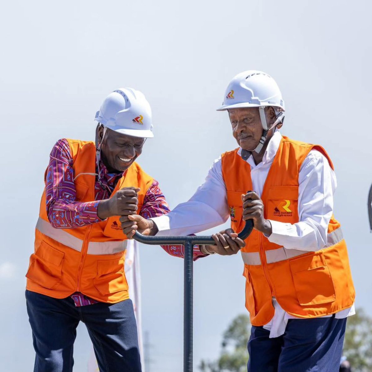 D I K E M B E tweet media