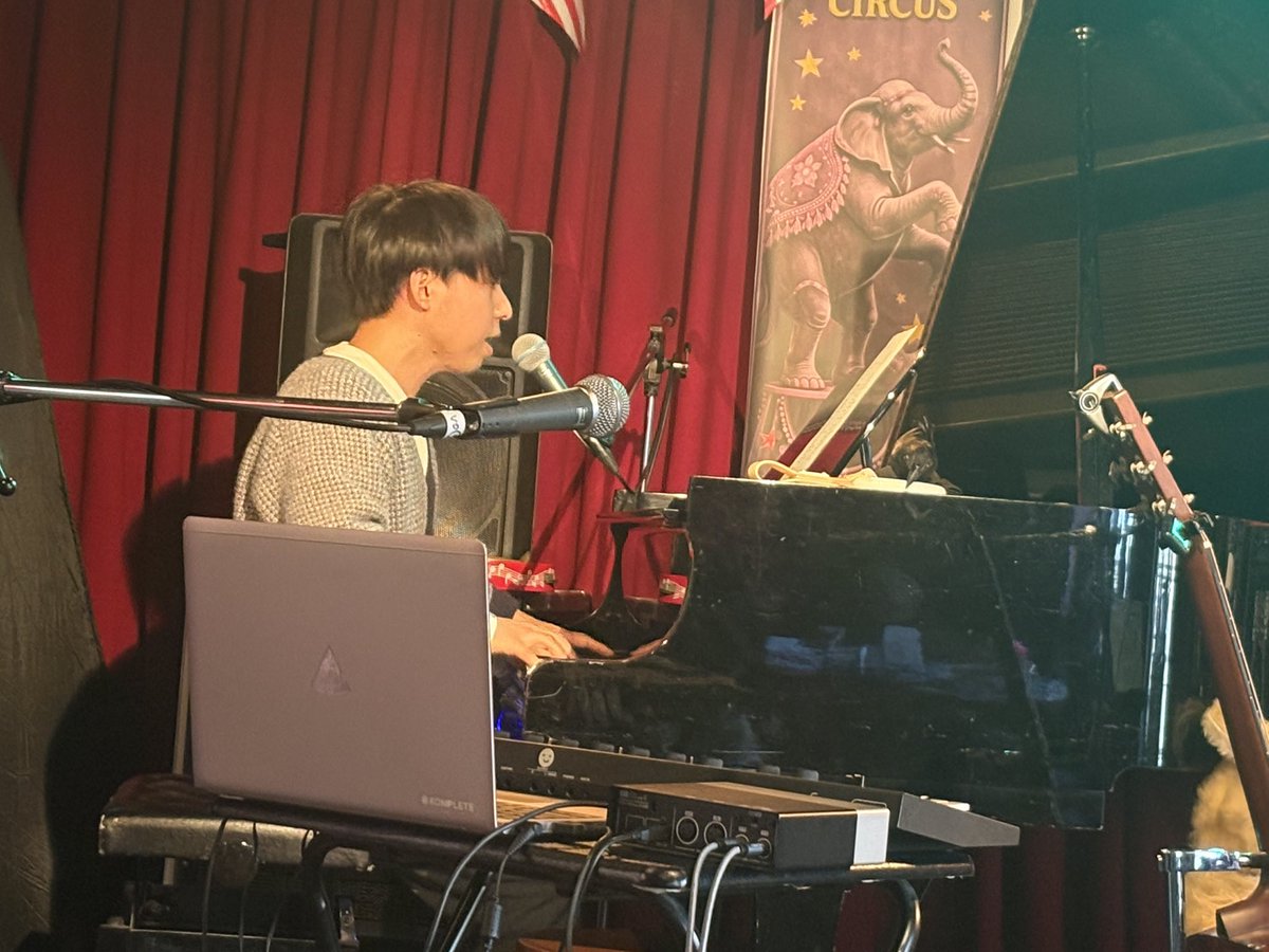 たつろー tweet media