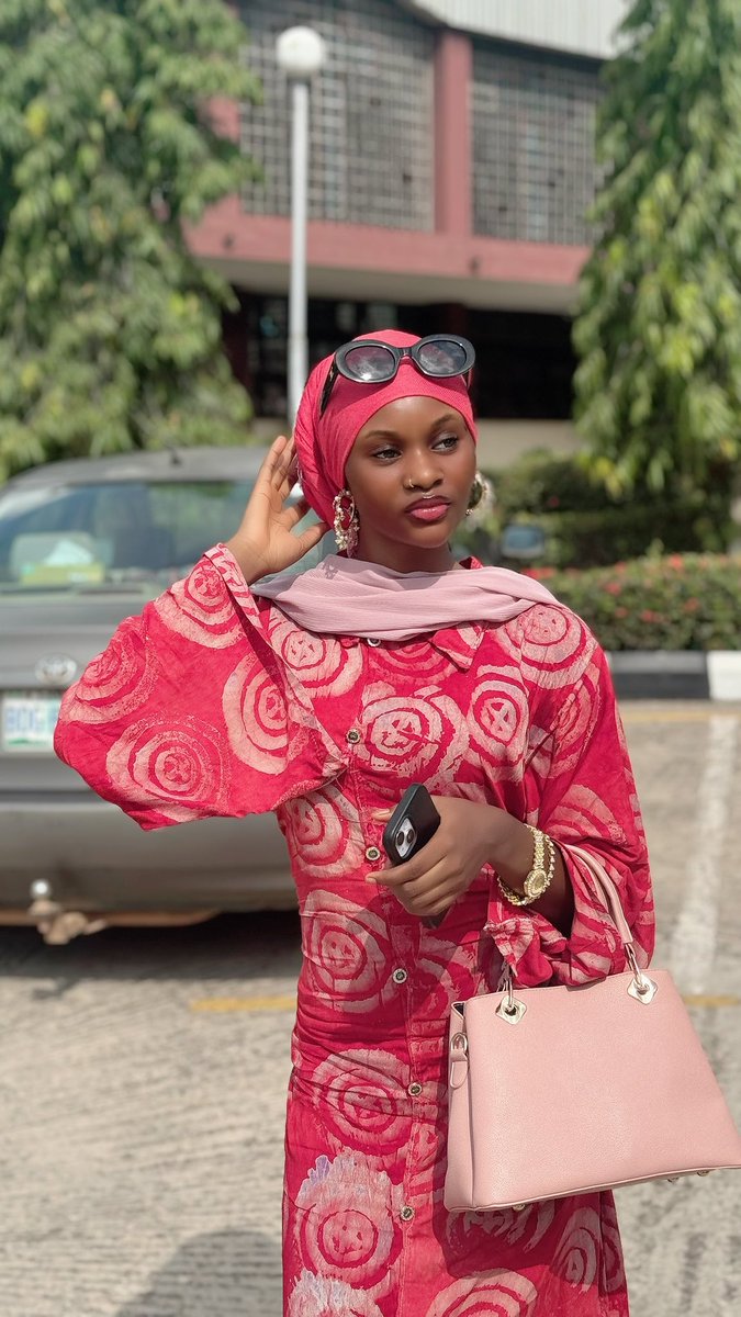 sapphiraXLV tweet media