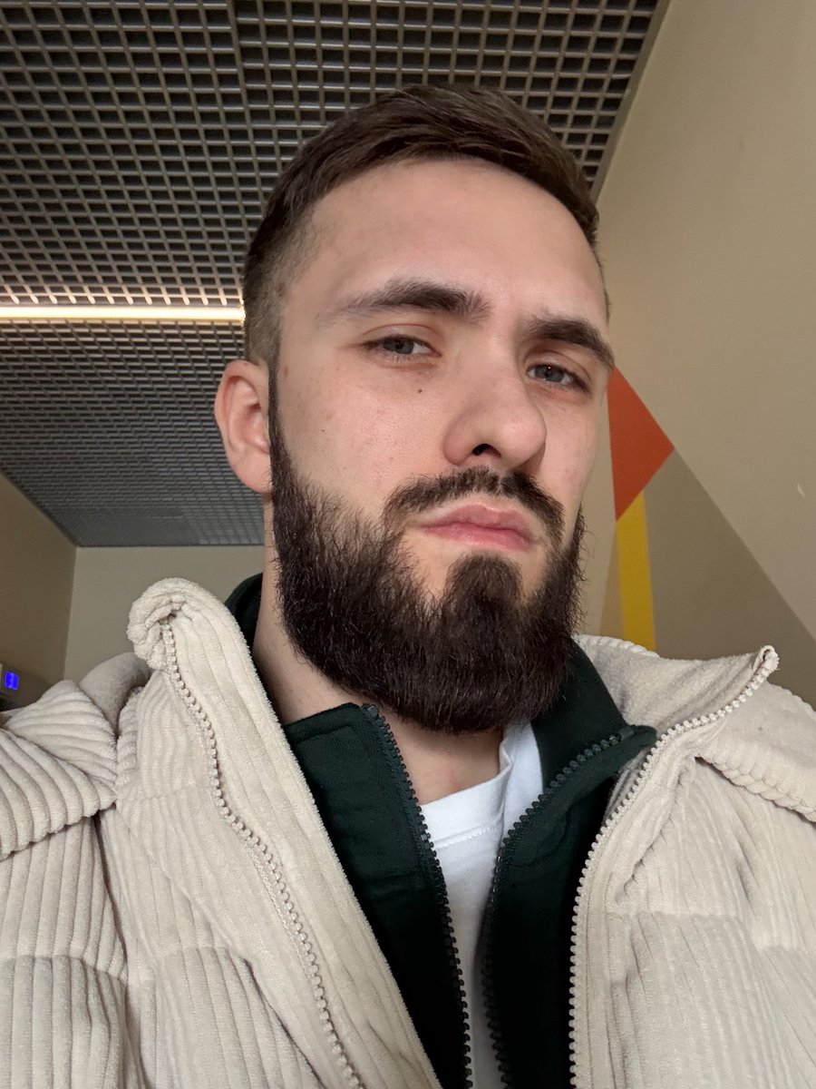 Tommy Che tweet media