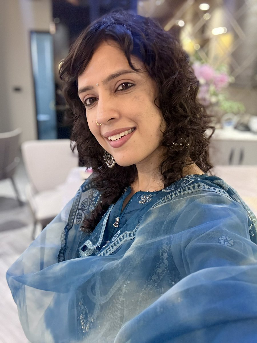 _sayema's tweet image. Duaon aur phoolon wali Eid ✨