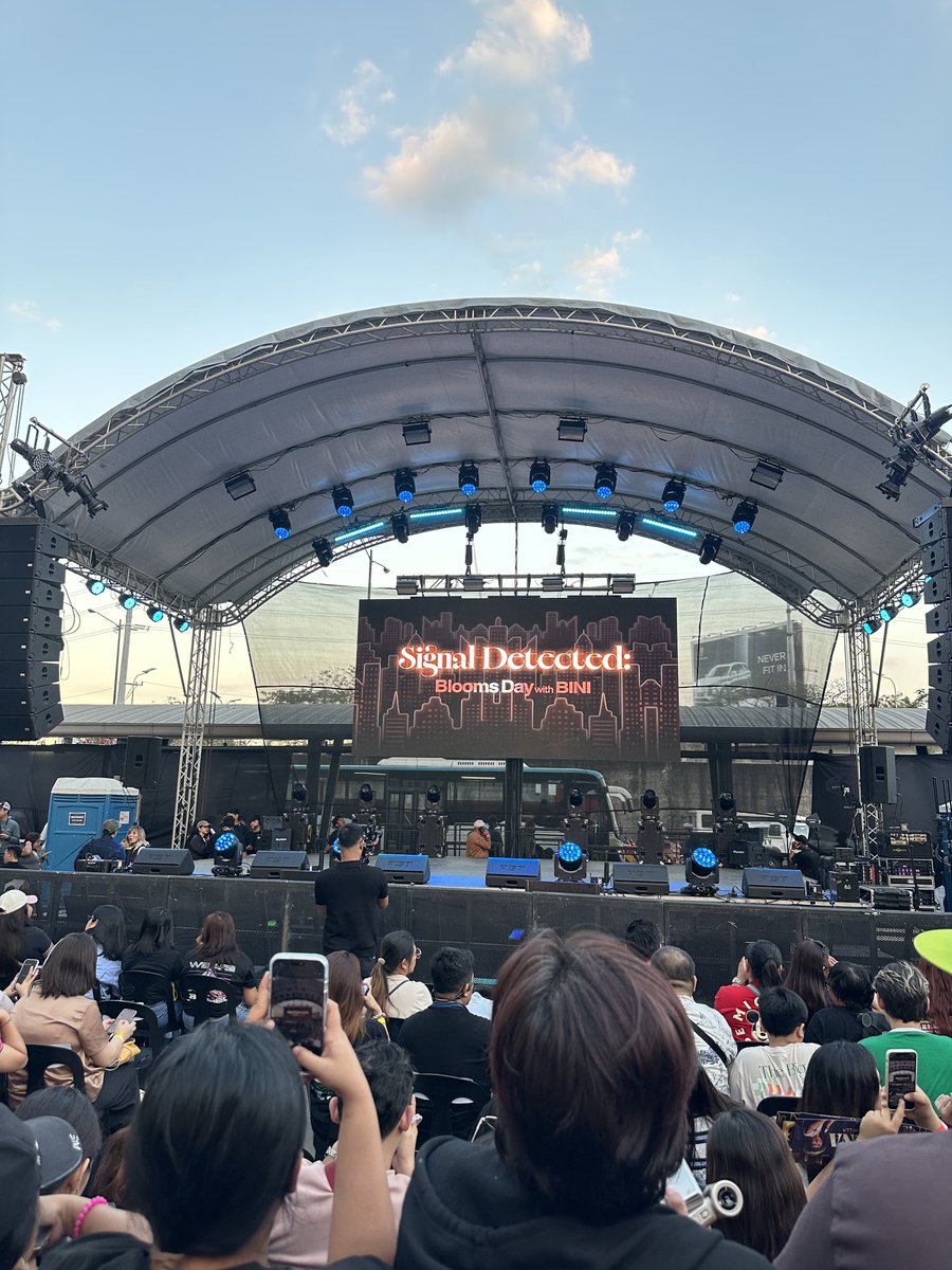 n | doe eyed jho enthusiast tweet media