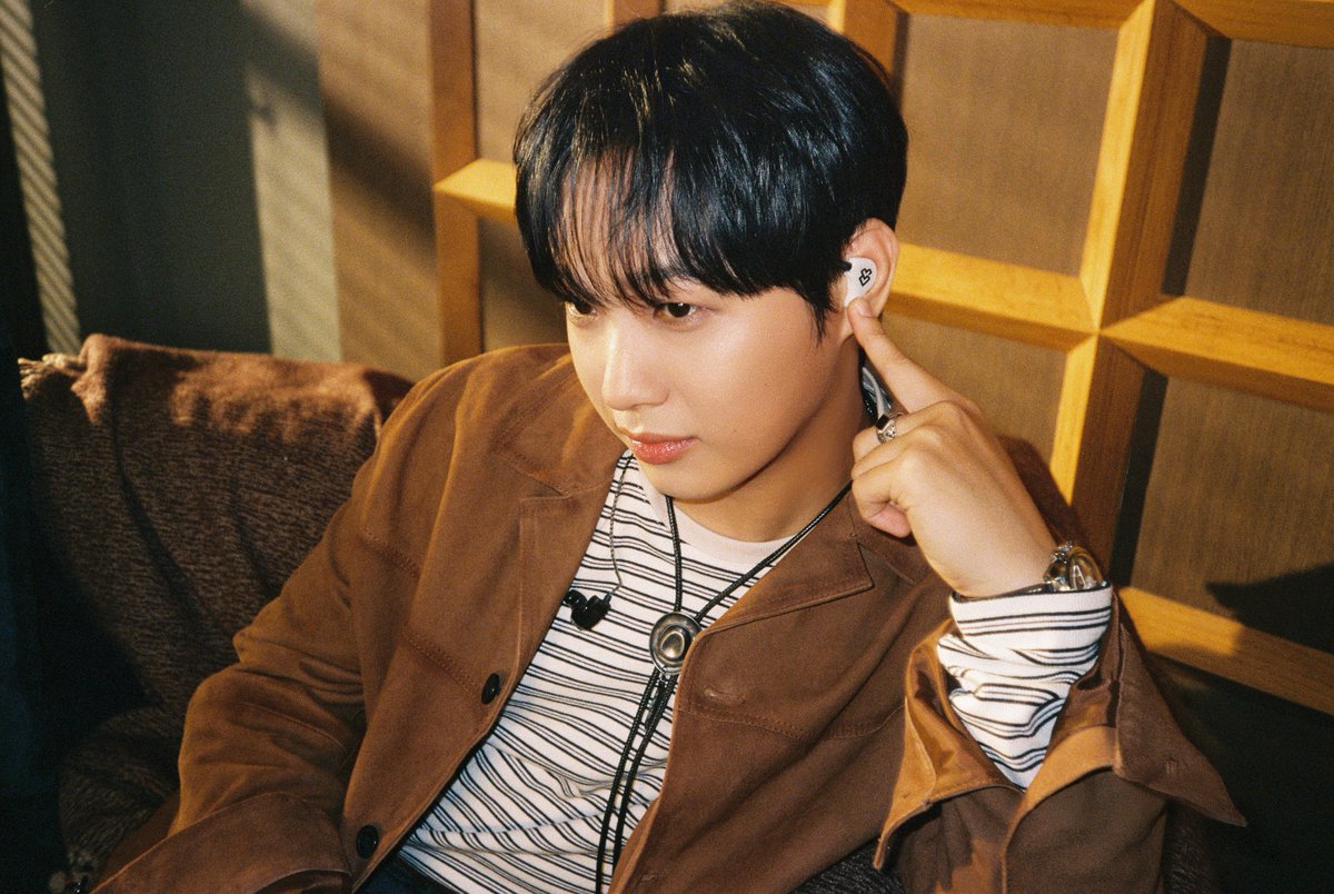 [📸]

따스한 햇살 아래 그날처럼☀️

#비투비 #BTOB
#우리다시 #We_Together
#서은광 #SEOEUNKWANG
#이민혁 #LEEMINHYUK
#이창섭 #LEECHANGSUB
#임현식 #LIMHYUNSIK
#프니엘 #PENIEL
#육성재 #YOOKSUNGJAE