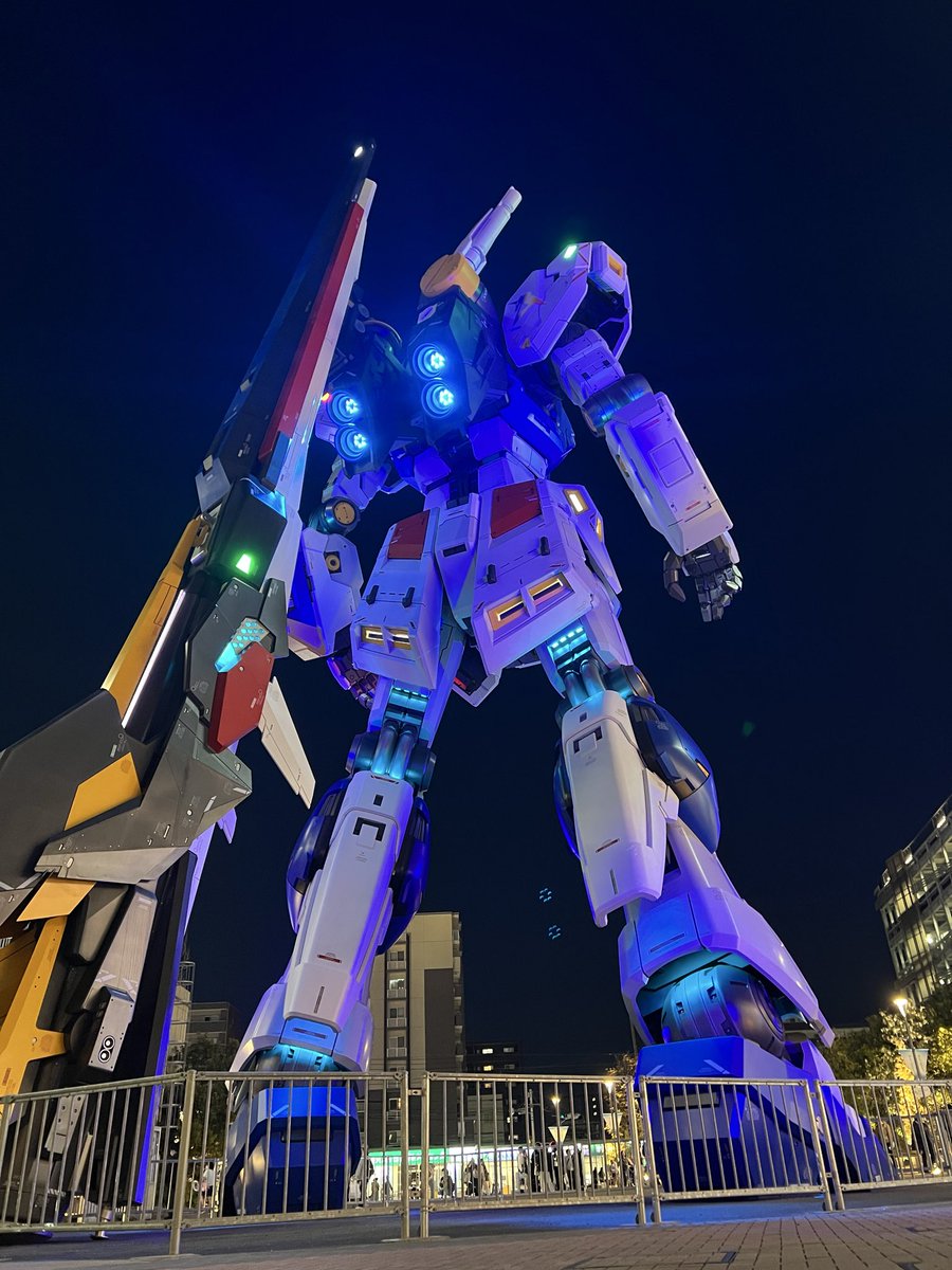 ひつき tweet media