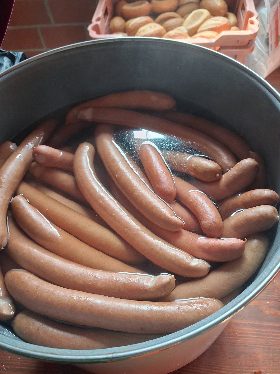 Chaoskurt tweet media