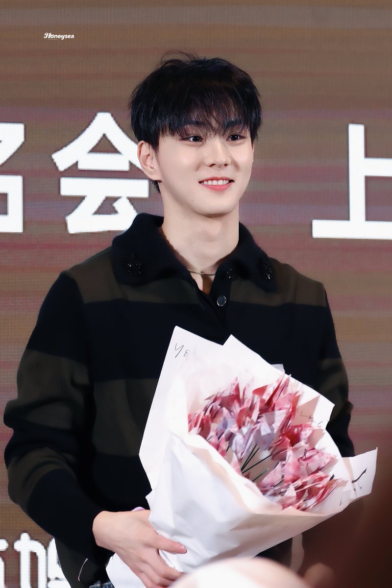 Honeysea tweet media