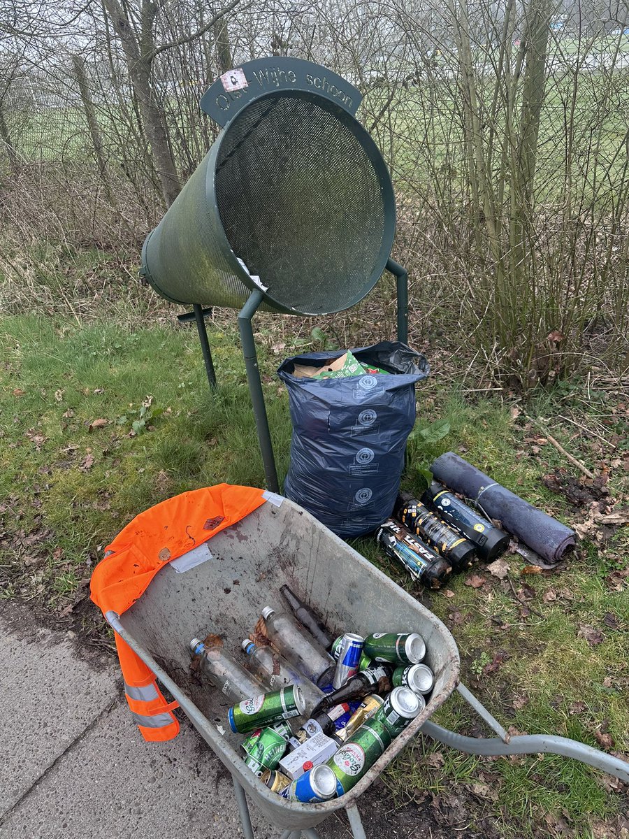  iHuis tweet media