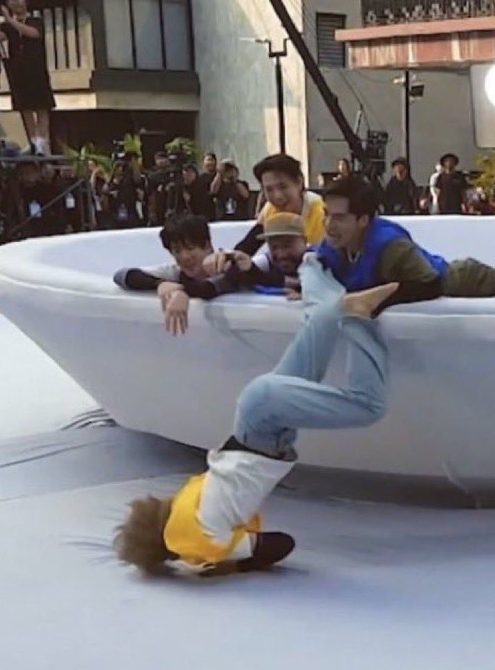 ซซ2จะมีไอ่เนวอีกไหม มีเหอะ ชอบมาก
5555555555555555555555555555555555555555555555555555555555555555555555

#RunningManTH
#รันนิ่งแมนไทยแลนด์