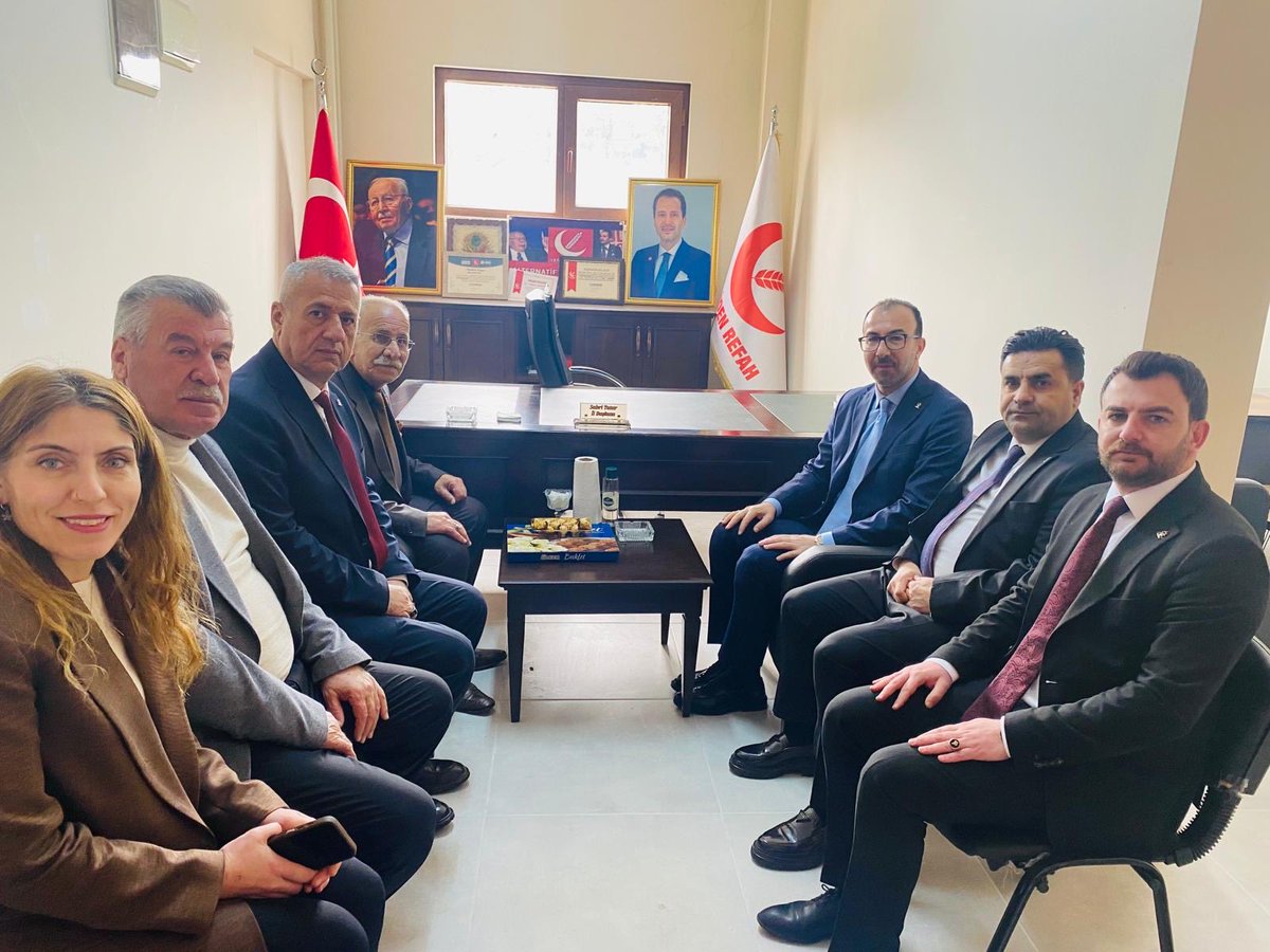 İl Başkanımız Sayın İbrahim Halil Erkan  ve Gençlik Kolları Başkanımız Sayın Arif Tatar ile birlikte Hür Dava Partisi, iyi parti ve Yeniden Refah Partisi’ni ziyaret ederek bayramlarını tebrik ettik.