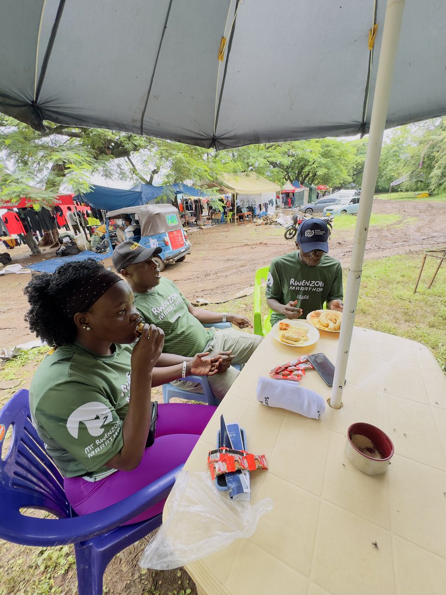 ᴛʀᴀᴠᴇʟ ꜱᴘᴇᴄɪᴀʟɪꜱᴛ 🇺🇬 tweet media