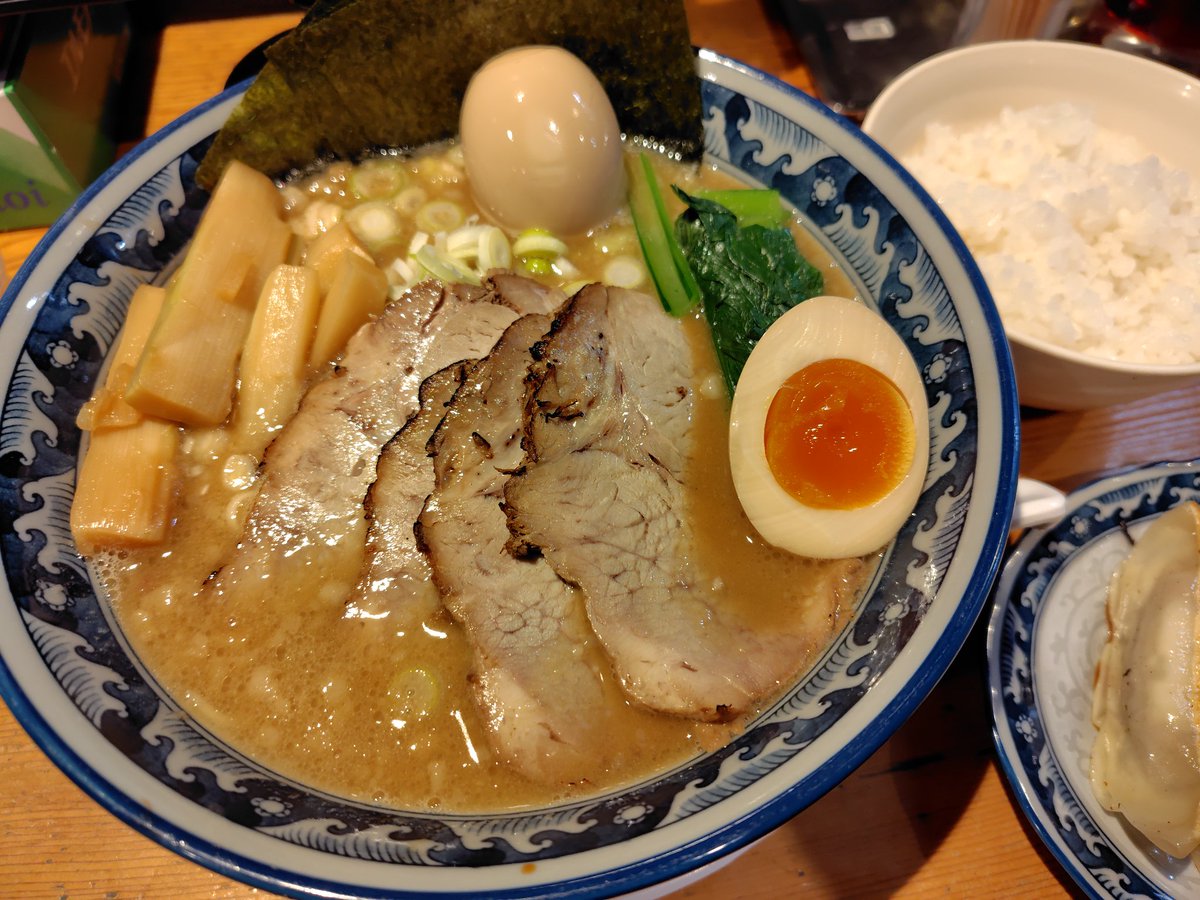 セヒノクリシェル tweet media