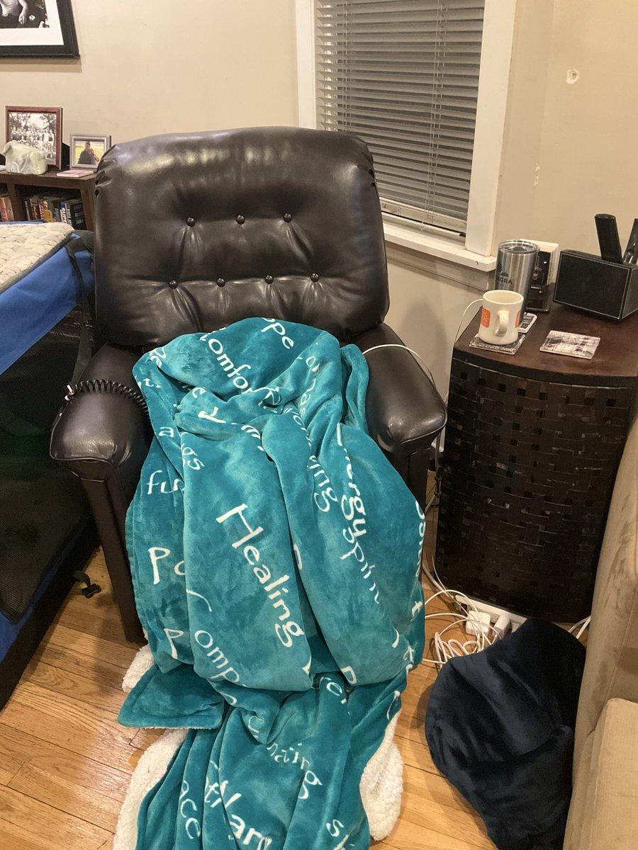 Kelly Leonard tweet media