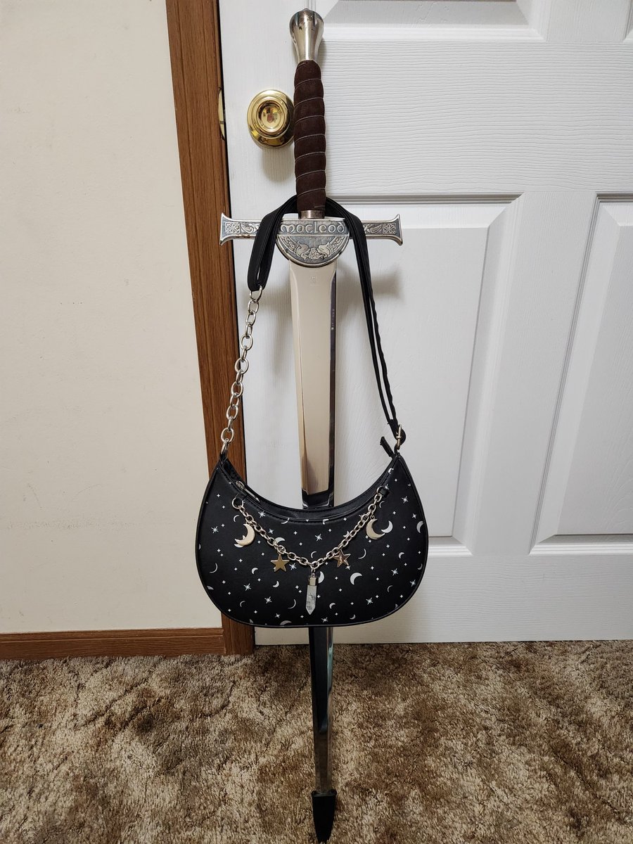 Ronin the Gray tweet media