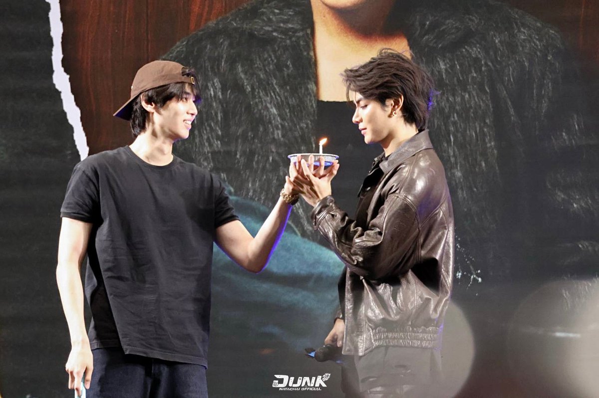 Dunk_OfficialTH's tweet photo. Happy Birthday MY MJ ของดังนะค้าบ 🖤

JOONG 25TH BIRTHDAY PARTY
#ไม่จุ๊บไก่ไม่จุ๊บม้าวันเกิดปีที่25ขอจุ๊บจุง
#จุงอาเชน #dunknatachai https://t.co/yxmLeCUOln