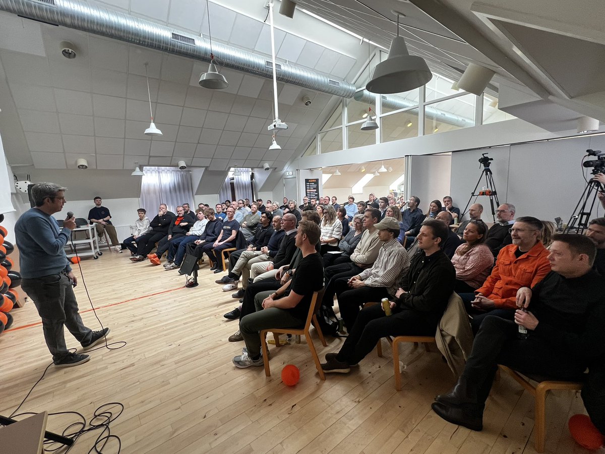 We are in session kicking off <a href="/BTCCPH/">Bitcoin Copenhagen</a> with <a href="/satmojoe/">Joe ₿ryan</a> as our first speaker 🔥🔥

Made possible by <a href="/SHOP21DK/">SHOP21.DK</a> <a href="/21energy_com/">21energy</a> <a href="/btchelevent/">₿TCHEL 🇫🇮</a> 🙏🏻