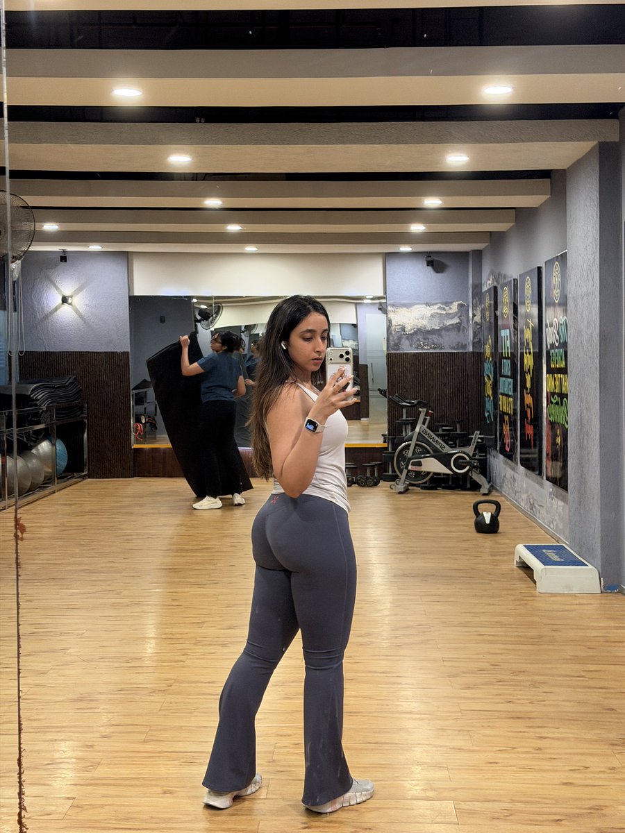 hello kitty tweet media