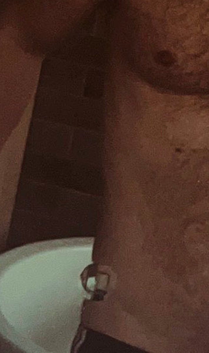 Lighthouse keeper's daughter tweet media