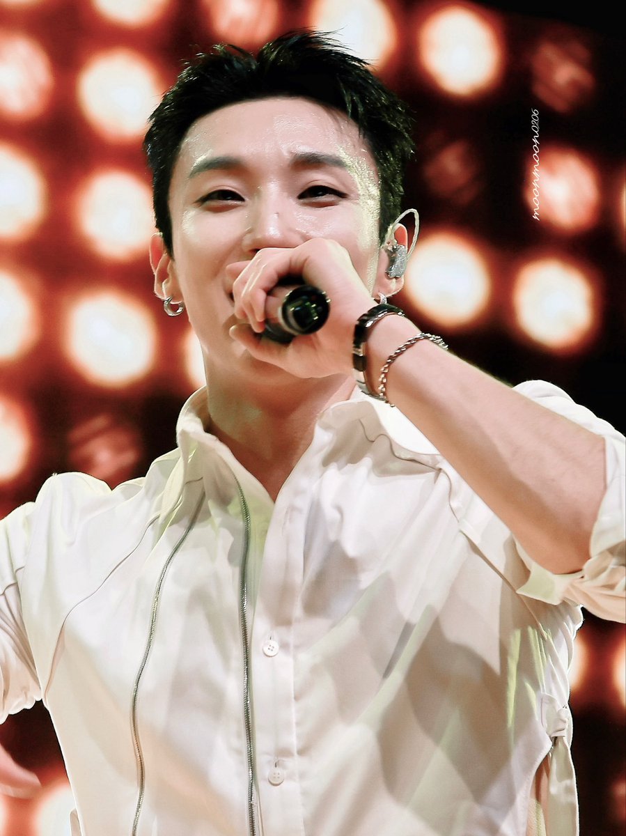 260314 [Hold up] 2부 #문종업

💝

#MoonJongUp #文鐘業 #ムン·ジョンオプ #비에이피 <a href="/jongup_official/">Jongup_Official</a>