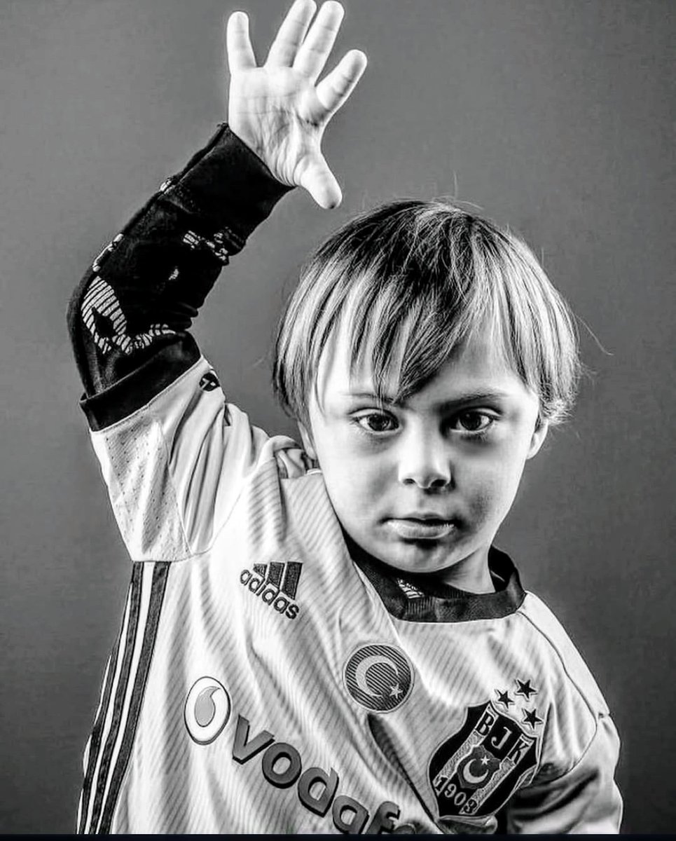 ᏒüᎽᎪ...🖤🤍🦅🇹🇷 tweet media