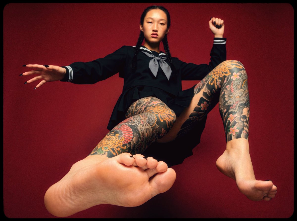 Amerigo88's tweet photo. "The money clean, but I'm dirty, Yeah, I'm tweakin', I'm geekin' on Perkies"

#feet #prettyfeet #barefeet #feetporn #instafeet https://t.co/vt7e9lbjn8