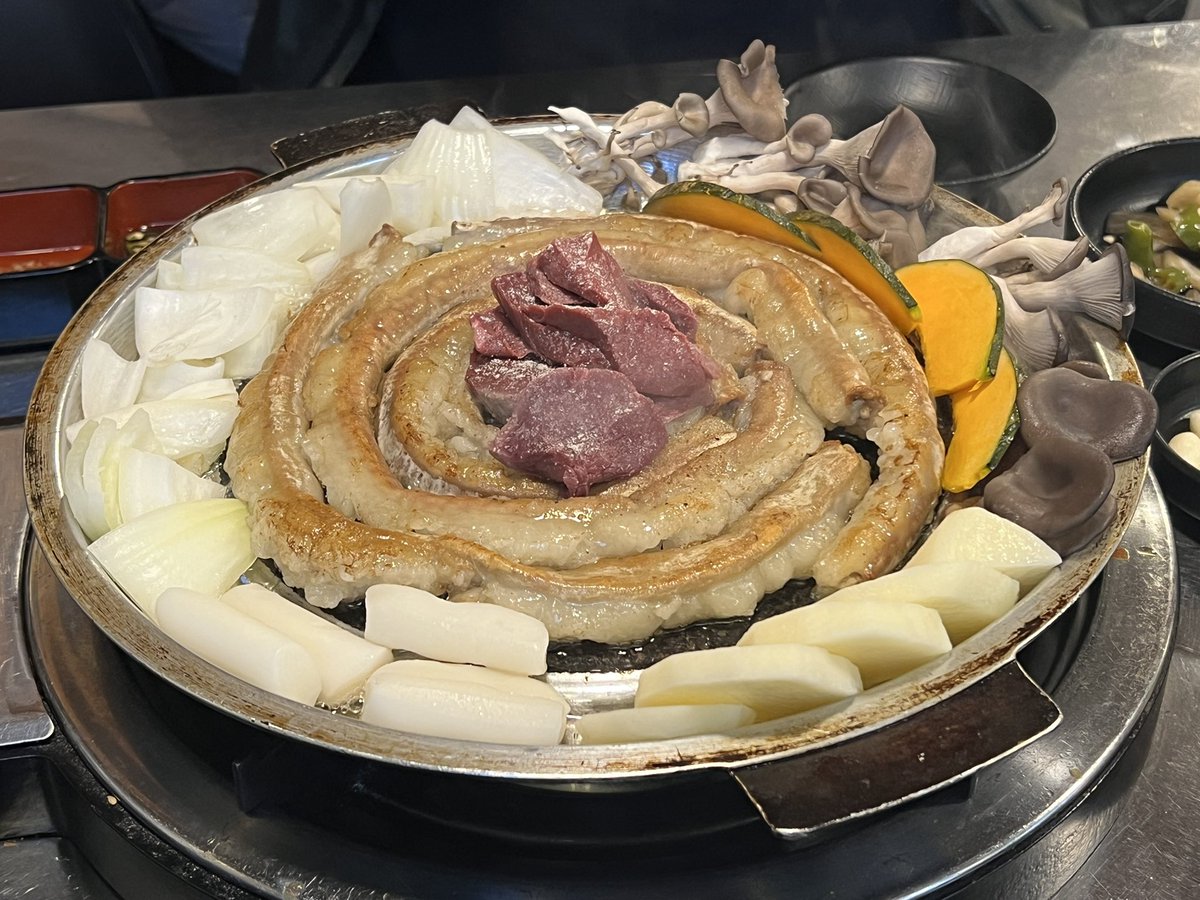 서양복실이 tweet media