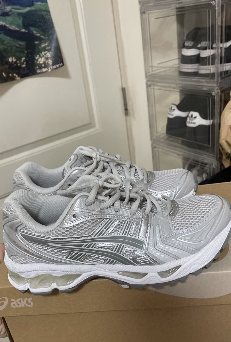 cnxmatcha's tweet photo. 🌟asics gel-kayano 14 (แท้)
• cloud gray/clay grey

(ใส่ครั้งเดียว สภาพนางฟ้า 100%
ขอส่งน้องต่อคั่บ ใส่แล้วไม่ชอบกดไซส์มาพอดีเกิน)

👉🏻 size 37.5 (6.5us)
🏷️ 3,600 .- ส่งฟรี

#ส่งต่อ #ส่งต่อรองเท้า #ASICSTH https://t.co/EjA9fjZQGi