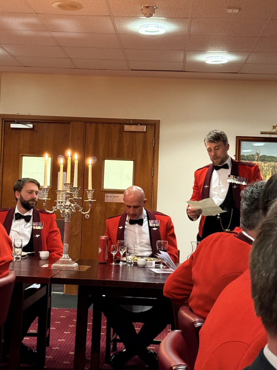 TheParachuteRegiment tweet media