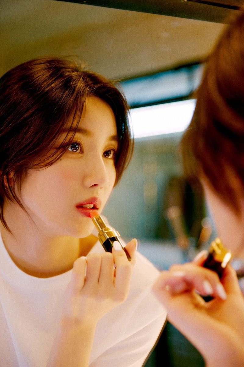 Marcelline. tweet media