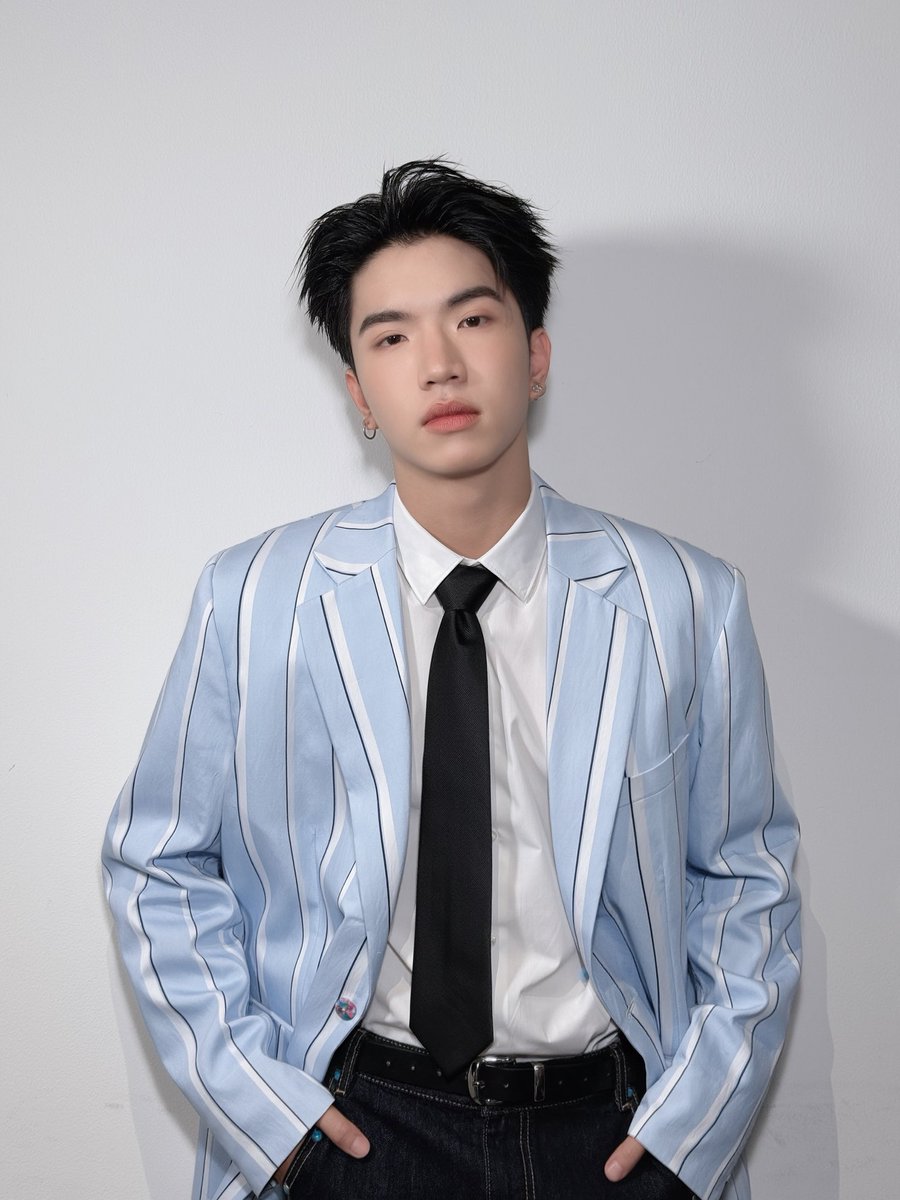 KEEN AT THE MALL LIFESTORE SUMMER-CATION “HOUSE OF FRIENDS”

📍 M LIFESTYLE HALL ชั้น 1 เดอะมอลล์ไลฟ์สโตร์ งามวงศ์วาน

#THEMALLLIFESTORESUMMER2026xSEAKEEN
#CLO_VER
#RISERMUSIC