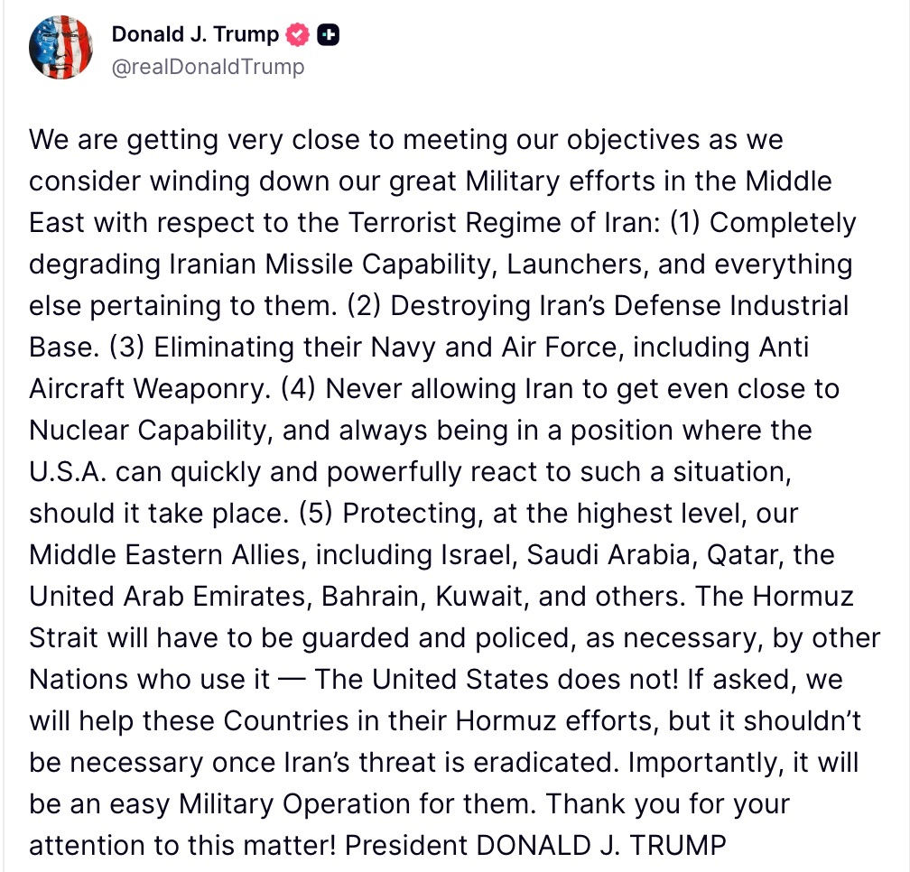 Trump gerçekten tam bir pazarlama dehası!😅

"İran'da her şeyi hallettik" ilanının Trumpçası:
“Rejimi yıkamadık, nükleeri durduramadık, Hürmüz kapalı ve Çin hâlâ gemisini yüzdürüyor.O zaman biz  gidiyoruz,geri kalan pisliği müttefikler temizlesin.Ama sakın başaramadılar demeyin!”