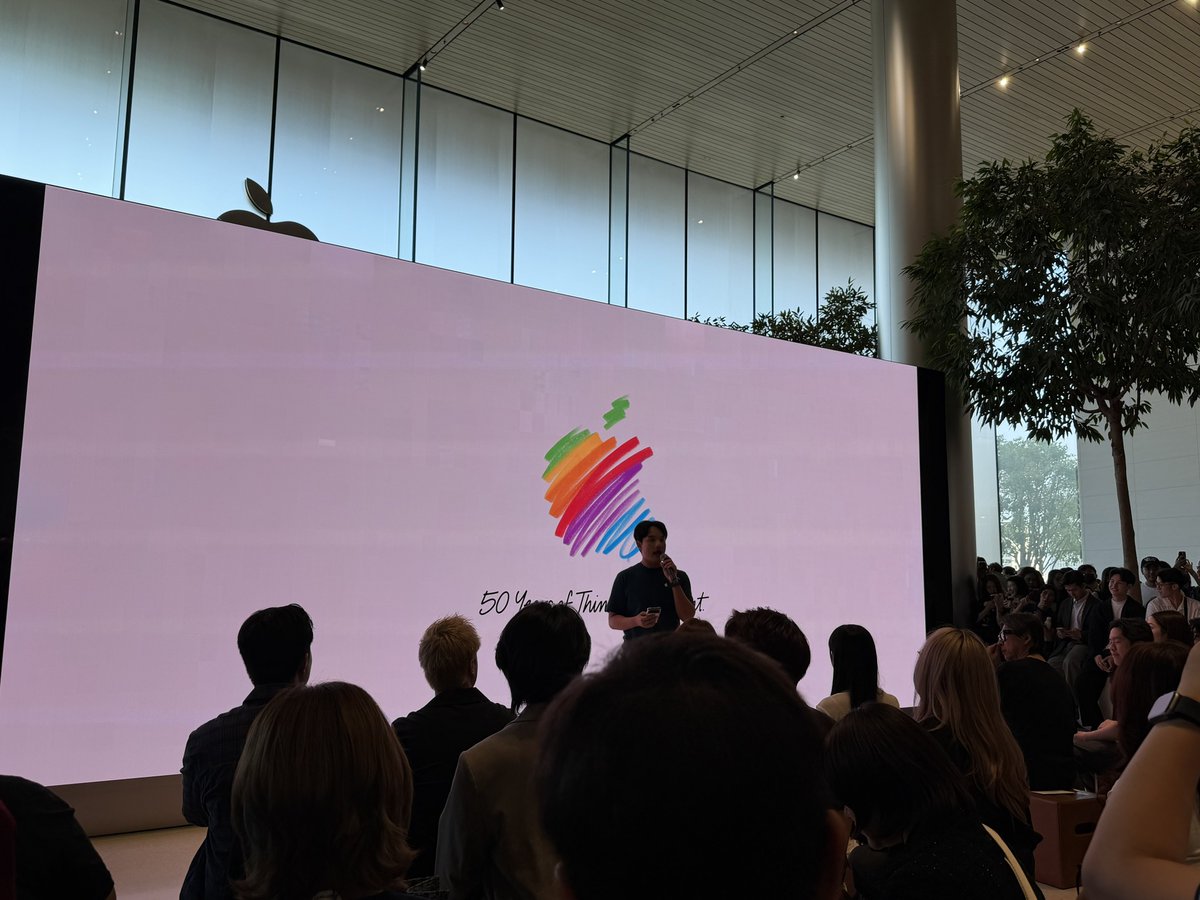 BrightMinho's tweet image. Today at Apple Iconsiam 📱✨

เวิร์กช็อปสร้างสรรค์ Crybaby เวอร์ชันคุณด้วย Procreate บน iPad และ Apple Pencil กับ มอลลี่

#TodayatApple ✏️