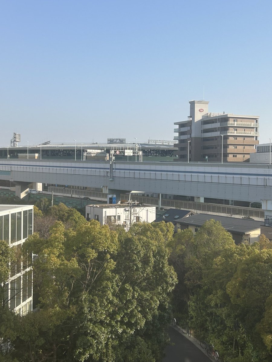 baseball18k's tweet photo. 本当に惜しかったし悔しいけどそれ以上に春夏春と３季連続で甲子園に連れてきてくれてありがとうの気持ちの方が強い
また夏に向けて頑張って下さい。
本日は甲子園から徒歩3分の所で泊まって明日も朝から神戸国際大付の応援です��

花咲徳栄の皆さんありがとうございました
#東洋大姫路 https://t.co/khfWd3C5Eq