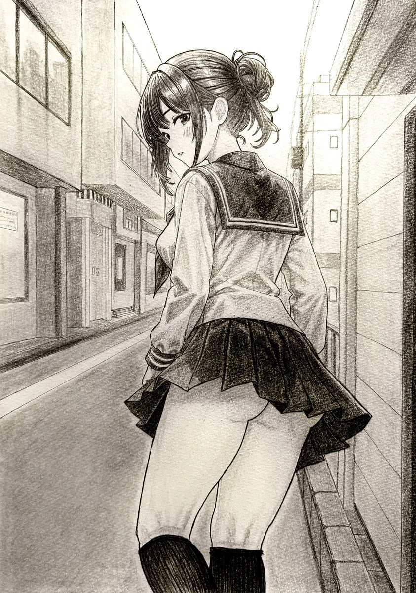 秋月の空 tweet media