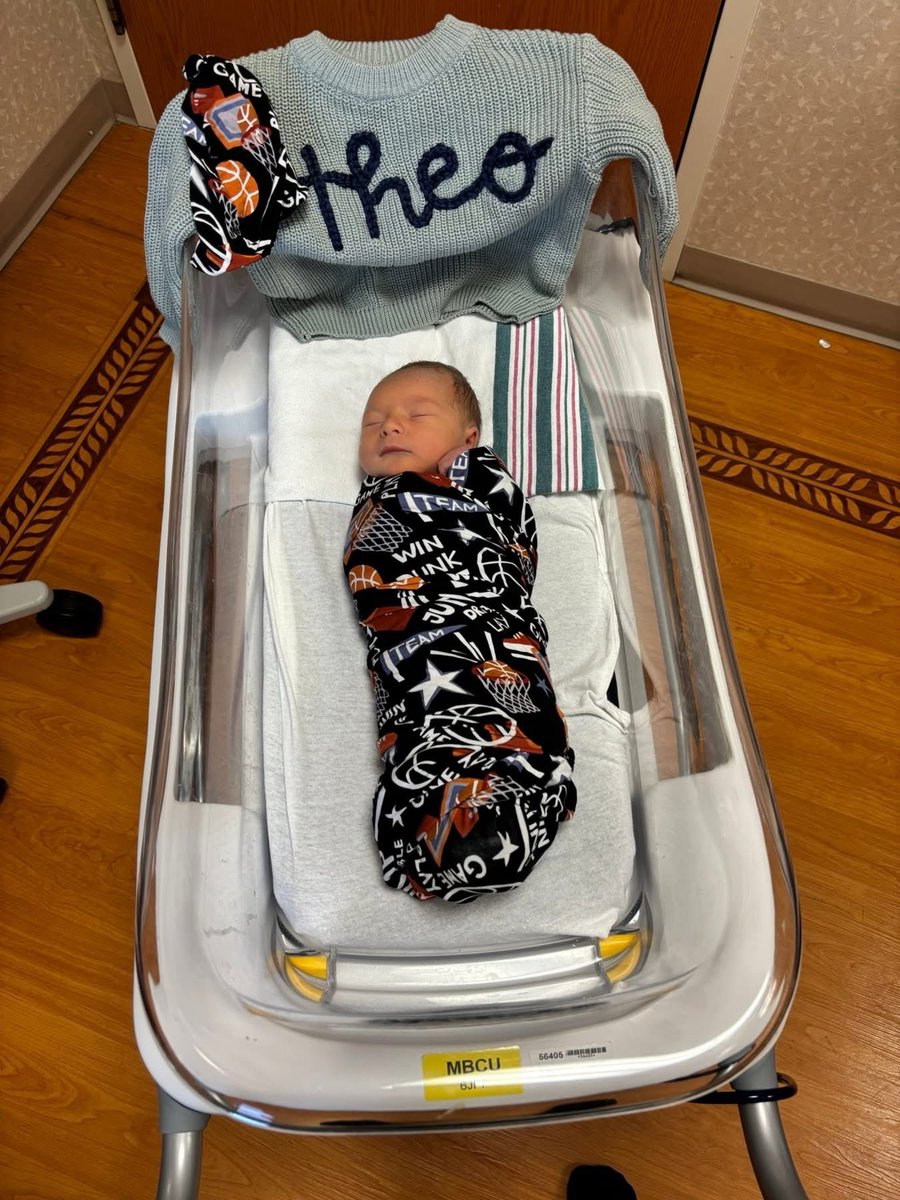 Tony Roe tweet media