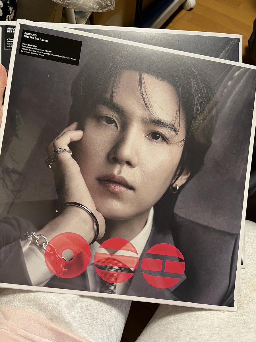 MinamiJYSS's tweet photo. BTS  ARIRANG
(Standard Vinyl)  交換

譲→画像
求→ジミン＞ホソク

※郵送のみ

お心あたりある方
DMよろしくお願いします🙇🏼‍♀️

 #BTS交換  #ARIARANG https://t.co/H7X4wX6WZ3