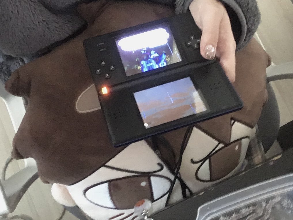 영원.. tweet media