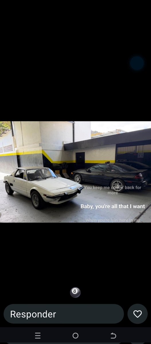 PalioRacing's tweet photo. Baby Ferrari. Entero en vzla. https://t.co/QCYf6om06q