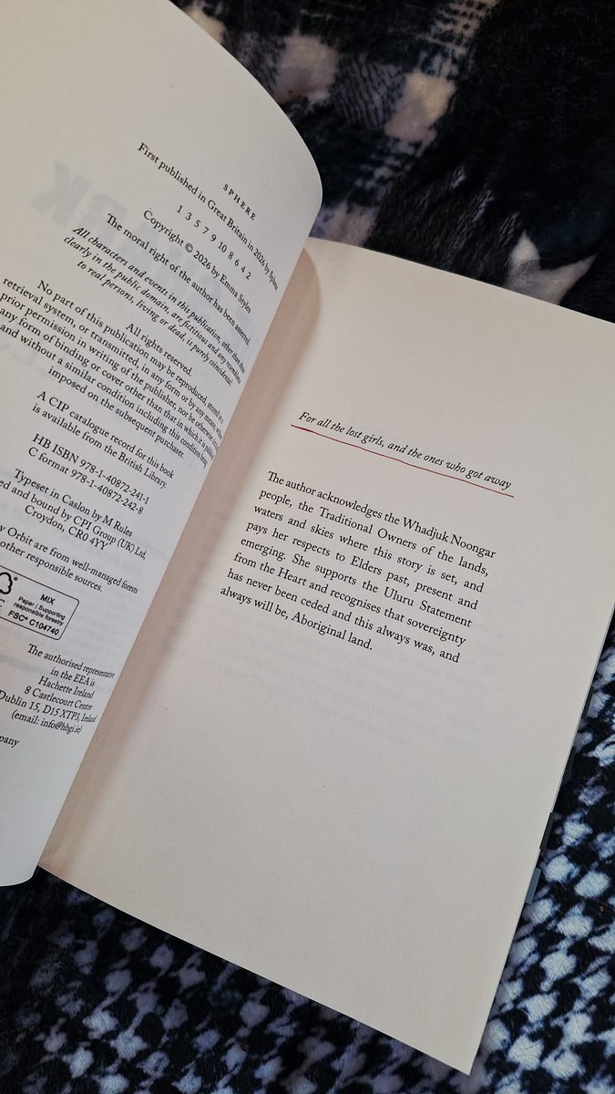 Author - Noelle Holten ✍ tweet media